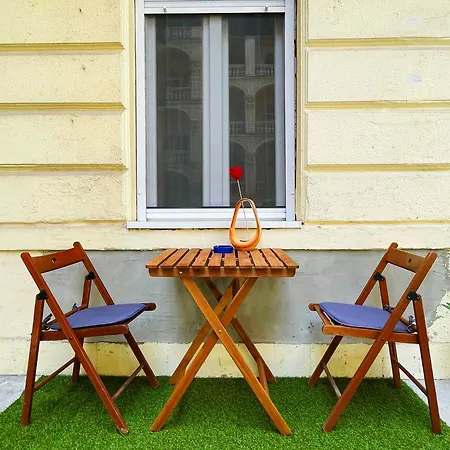 Victory Flat Apartment